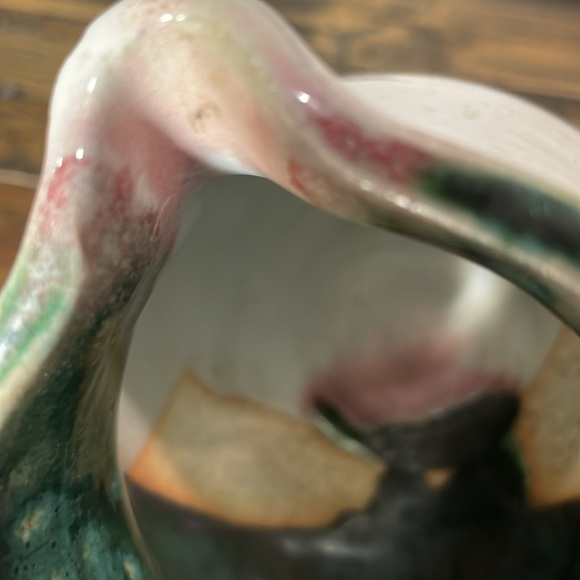 Adorable pottery price. Handmade. Gorgeous greens and pinks with a gold vein - Picture 10 of 17